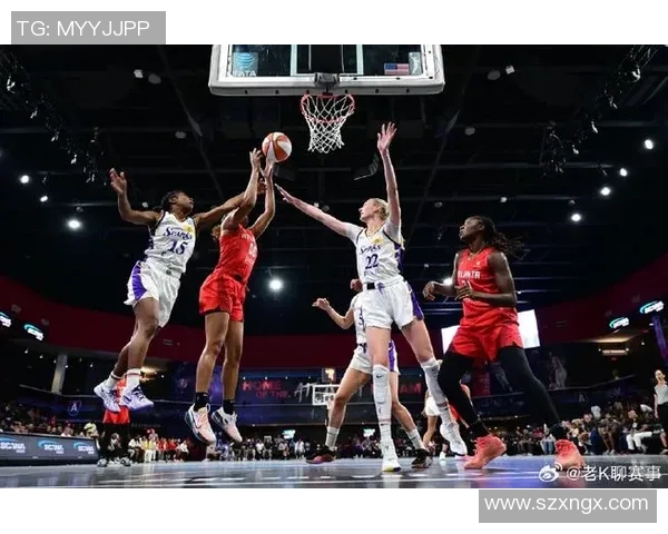 WNBA天空队与自由人队激战正酣谁将赢得这场巅峰对决