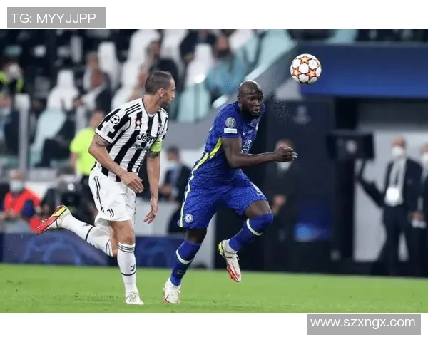 卢卡库的逆袭之路:从低谷到巅峰的奋斗故事与足球梦想 卢卡库的逆袭之路:从低谷到巅峰的奋斗故事与足球梦想